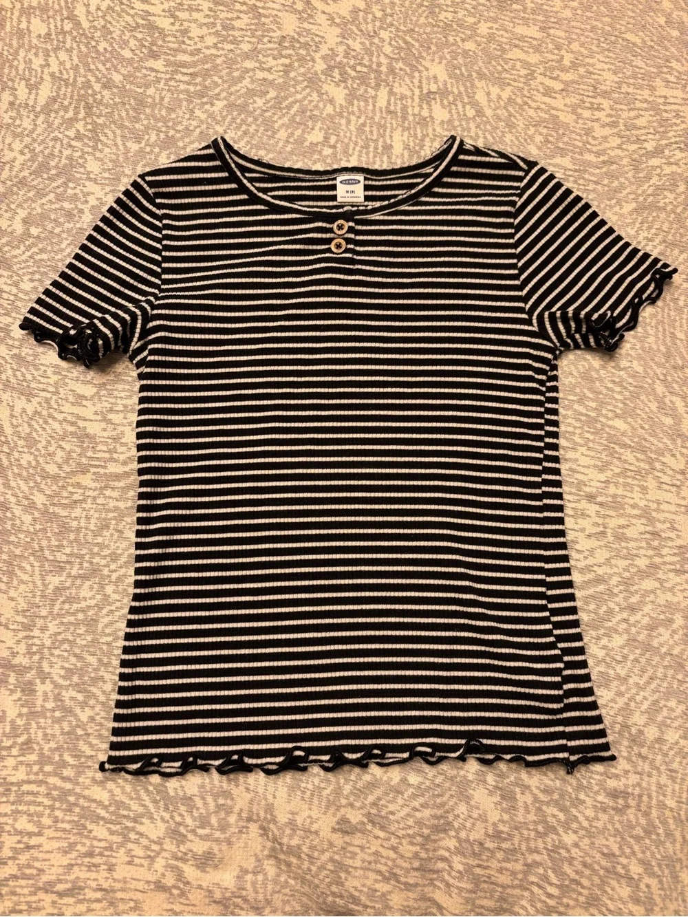Old Navy Black & White Striped Ruffle-Hem Short Sleeve Tee
